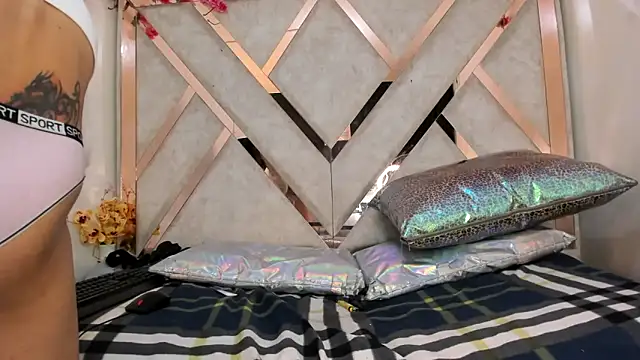 Geminis    online show from March 2026 06:45:02 PM