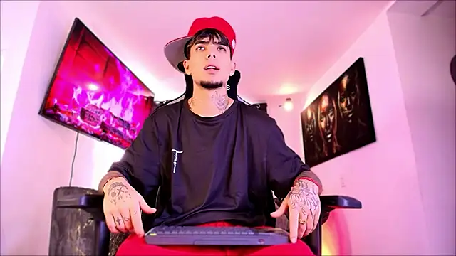 miguel aguirre  online show from February 2026 01:38:02 PM