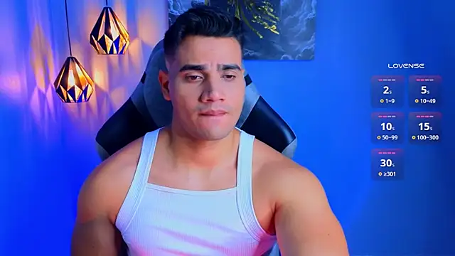 Snapshot of AndresRodriguez1 chatting on February 2026 01:30:02 PM AndresRodriguez1 online show from February 2026 01:30:02 PM