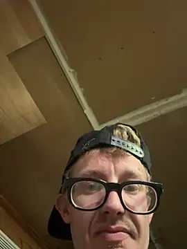 Snapshot of Daddybigdick123123 chatting on May 2026 08:31:02 AM Daddybigdick123123 online show from May 2026 08:31:02 AM