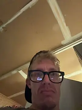 Snapshot of Daddybigdick123123 chatting on May 2026 07:05:02 AM Daddybigdick123123 online show from May 2026 07:05:02 AM