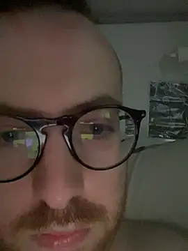 Snapshot of io1Elian chatting on June 2026 03:27:01 PM io1Elian online show from June 2026 03:27:01 PM