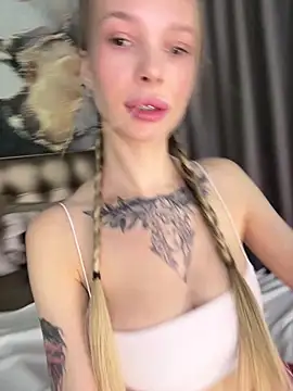 Snapshot of ElyseeXXX chatting on February 2026 10:50:02 PM ElyseeXXX online show from February 2026 10:50:02 PM