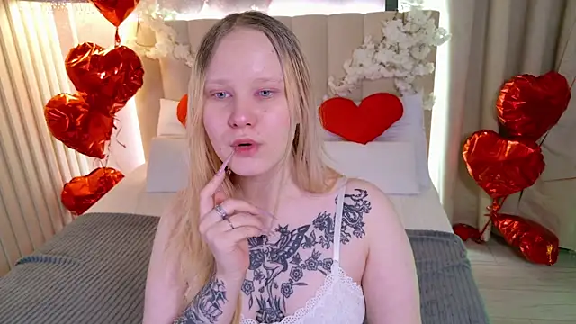 Snapshot of AnnieVibe chatting on February 2026 05:39:02 PM AnnieVibe online show from February 2026 05:39:02 PM