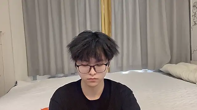 Snapshot of zijunzbzs chatting on July 2026 09:56:02 AM zijunzbzs online show from July 2026 09:56:02 AM