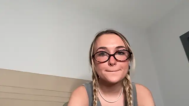 kelseyblu online show from February 2026 11:42:02 PM