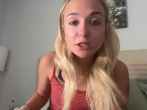 kelseyblu online show from April 2026 01:27:01 AM