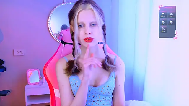 Maxine gold online show from March 2026 02:35:02 PM