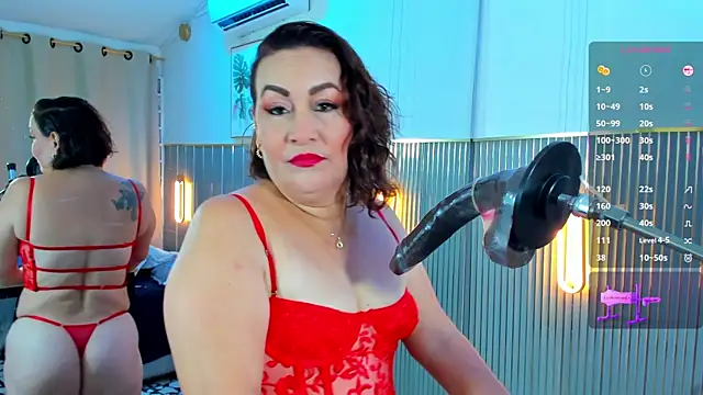 nazly bigass online show from April 2026 08:14:01 PM