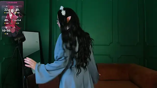 Crystal lovley online show from February 2026 10:14:01 PM