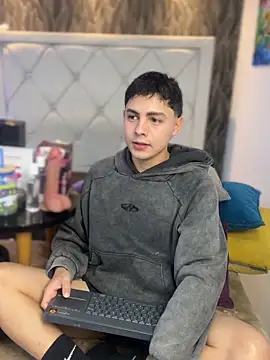 Samu Hott online show from February 2026 08:20:02 PM