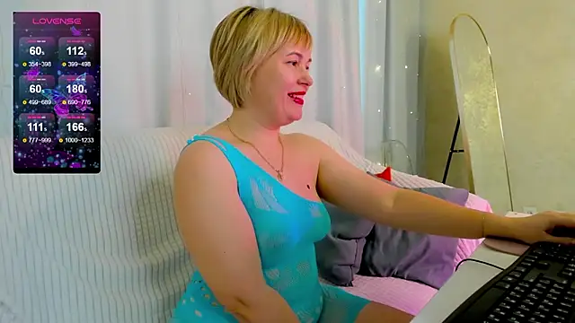 Snapshot of MaryClars chatting on March 2026 08:10:02 AM MaryClars online show from March 2026 08:10:02 AM