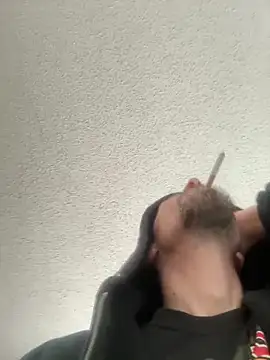 Snapshot of tommattsonn chatting on March 2026 02:23:01 PM tommattsonn online show from March 2026 02:23:01 PM