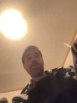 Snapshot of tommattsonn chatting on March 2026 12:59:01 AM tommattsonn online show from March 2026 12:59:01 AM