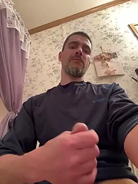 Snapshot of tommattsonn chatting on April 2026 08:20:02 PM tommattsonn online show from April 2026 08:20:02 PM