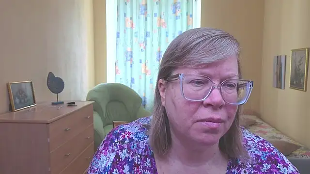 Snapshot of Emma_Eclipsee chatting on February 2026 07:34:02 AM Emma Eclipsee online show from February 2026 07:34:02 AM