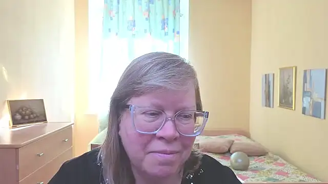 Snapshot of Emma_Eclipsee chatting on March 2026 11:05:02 AM Emma Eclipsee online show from March 2026 11:05:02 AM