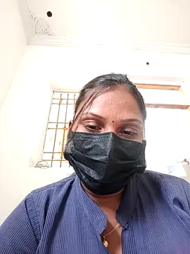 Snapshot of Tamil_Hot_Nisha chatting on February 2026 05:27:01 AM Tamil Hot Nisha online show from February 2026 05:27:01 AM