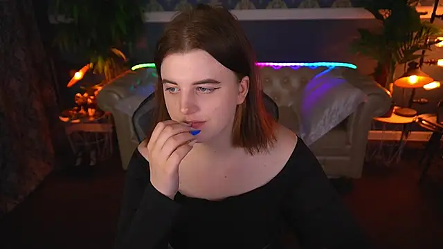Snapshot of KristiFoxy chatting on May 2026 12:20:01 PM KristiFoxy online show from May 2026 12:20:01 PM