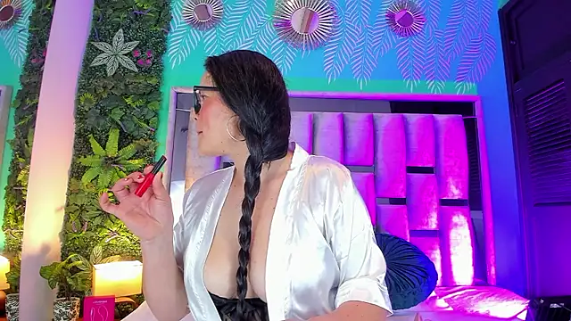 Mari cooper1 online show from March 2026 12:20:01 PM