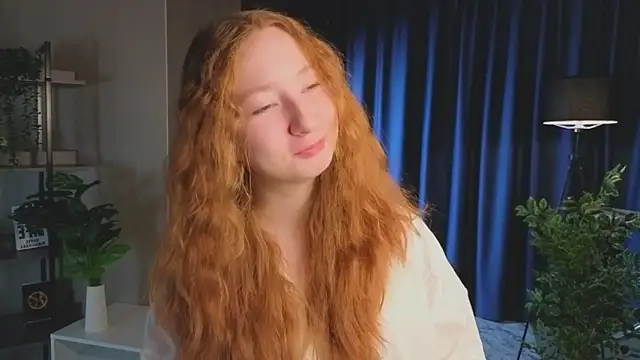 Snapshot of MaraButtrey chatting on February 2026 01:31:01 AM MaraButtrey online show from February 2026 01:31:01 AM