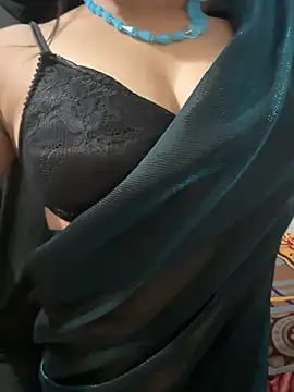 Hot Bhavi  online show from March 2026 07:02:02 PM