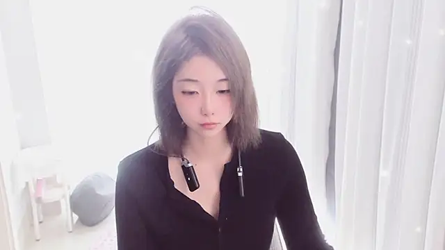 Snapshot of hotgirl0111 chatting on May 2026 08:08:01 AM hotgirl0111 online show from May 2026 08:08:01 AM