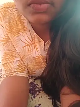 Snapshot of vyshali_vyshu chatting on May 2026 10:10:01 AM vyshali vyshu online show from May 2026 10:10:01 AM