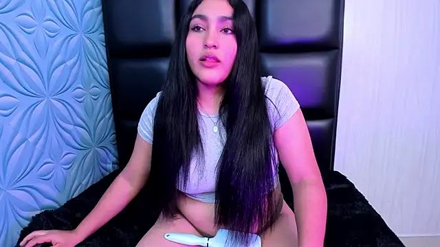 Lya dubois  online show from February 2026 08:46:02 PM