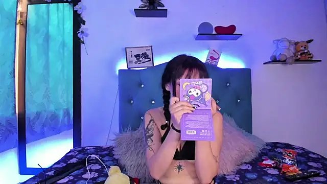 Gemma honey online show from April 2026 02:14:02 PM