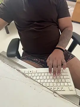 Rah0091 online show from April 2026 07:33:02 AM