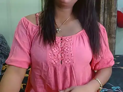 LIZNA 0 online show from April 2026 06:02:01 PM