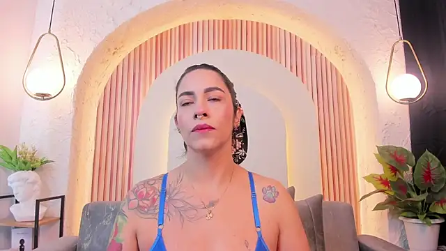 Snapshot of violet_scott_ chatting on February 2026 10:14:01 AM violet scott online show from February 2026 10:14:01 AM