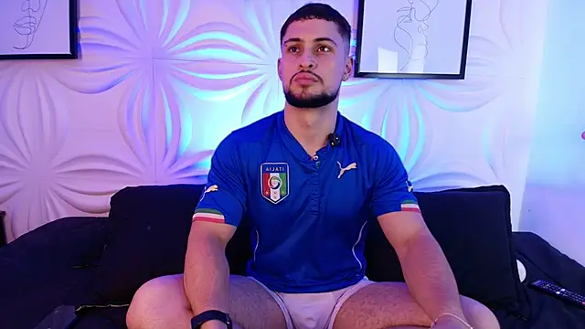 Snapshot of valenssio_moretti chatting on May 2026 01:47:02 AM valenssio moretti online show from May 2026 01:47:02 AM