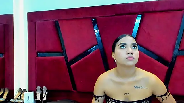 MiaWolton online show from March 2026 07:20:02 PM