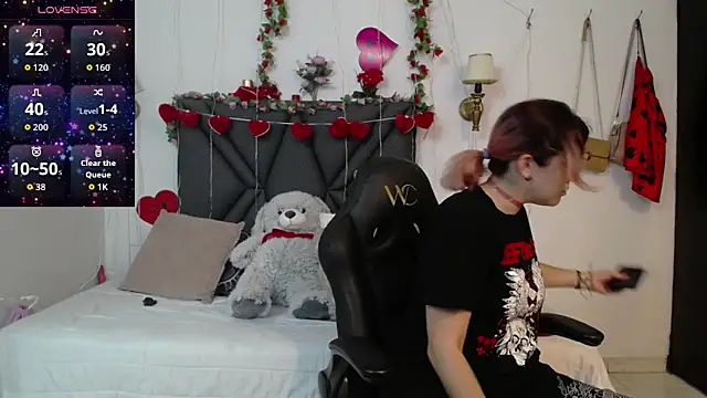 Sharma Amayra online show from March 2026 07:42:01 PM