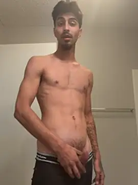 Snapshot of UncensoredAladdin chatting on July 2026 01:36:01 AM UncensoredAladdin online show from July 2026 01:36:01 AM