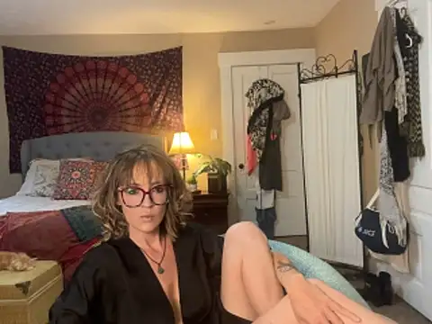 Snapshot of BrookiesLife chatting on June 2026 11:51:02 PM BrookiesLife online show from June 2026 11:51:02 PM