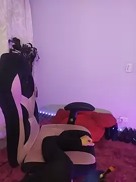 Snapshot of missfungi8 chatting on March 2026 08:04:01 AM missfungi8 online show from March 2026 08:04:01 AM