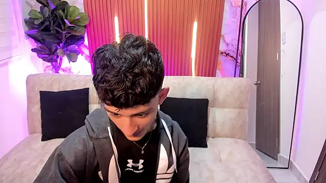 Patrick Howland  online show from February 2026 03:21:02 AM