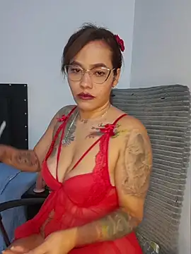Snapshot of CelesteVega33 chatting on April 2026 12:48:01 AM CelesteVega33 online show from April 2026 12:48:01 AM