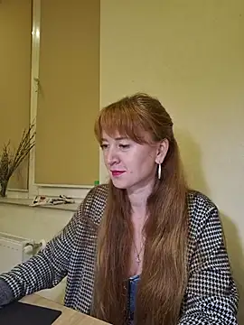 Snapshot of LanaBananaa_ chatting on April 2026 06:58:01 PM LanaBananaa online show from April 2026 06:58:01 PM