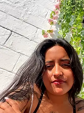 Snapshot of Annie_Alicee chatting on February 2026 01:27:02 PM Annie Alicee online show from February 2026 01:27:02 PM