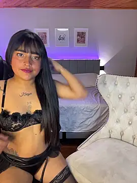Annie Alicee online show from May 2026 04:55:02 PM
