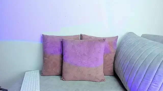 PamelaQueen  online show from April 2026 05:46:02 PM