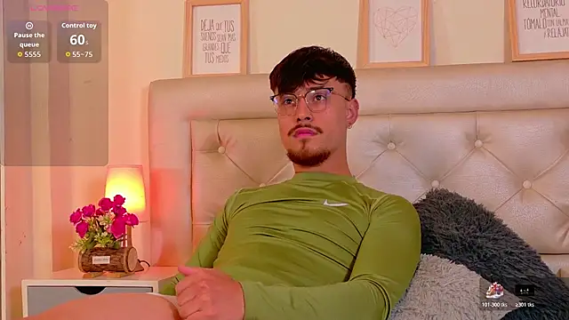 Aiden Gray online show from March 2026 06:14:02 PM