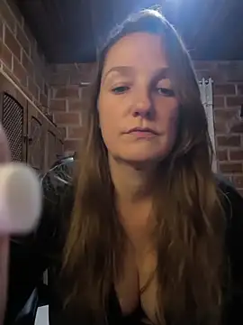 Snapshot of Loirinha_surf chatting on February 2026 01:55:01 AM Loirinha surf online show from February 2026 01:55:01 AM