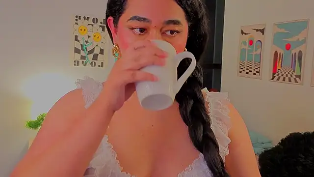 hipatia1moretime online show from April 2026 06:41:01 AM