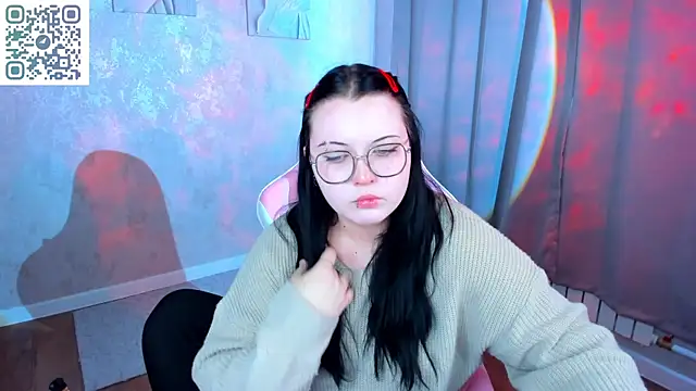 Kira G0ld online show from April 2026 09:01:01 AM