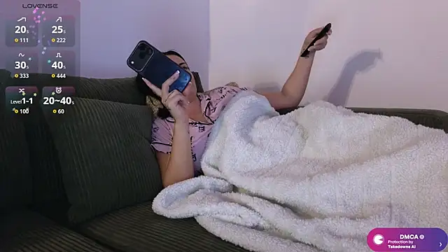 Snapshot of ViolettBaby chatting on June 2026 02:58:02 AM ViolettBaby online show from June 2026 02:58:02 AM